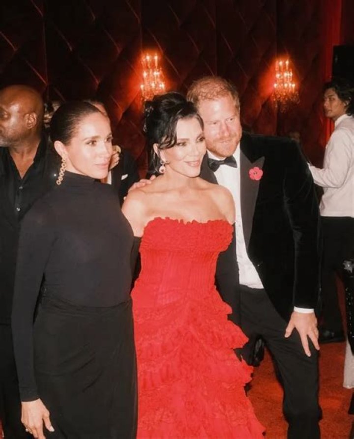 Kris Jenners Sexiest Photos In Honor Of Her 62nd Birthday Hollywood Life |