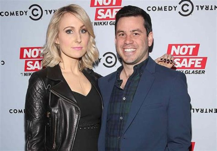 Nikki Glaser's On-Off Boyfriend Chris Revealed